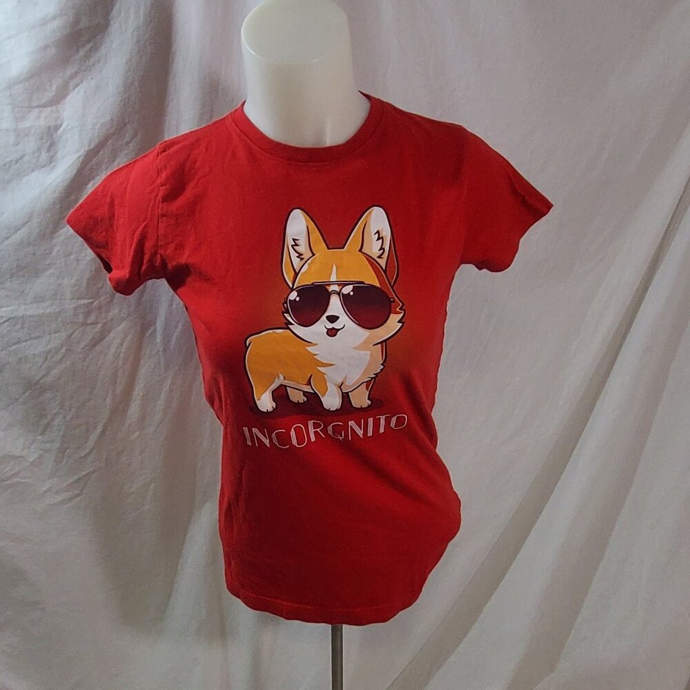Incognito T- shirt red medium Women's (Tee Turtle)